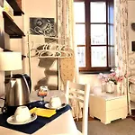 Bed & Breakfast Jasmine 3*