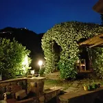 Couette-café Jasmine 3*