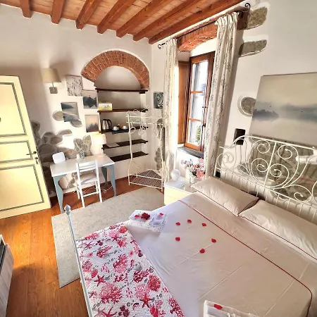 Alojamento de Acomodação e Pequeno-almoço Jasmine Luni