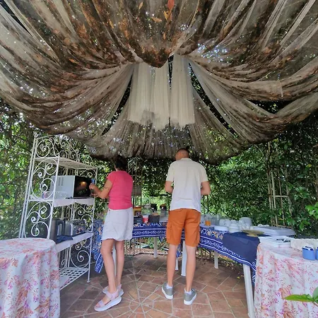 Jasmine Alojamento de Acomodação e Pequeno-almoço