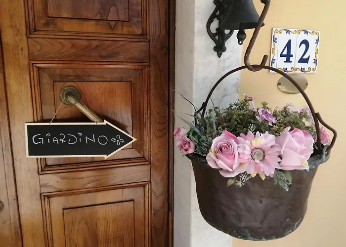 Jasmine Bed & Breakfast 3*